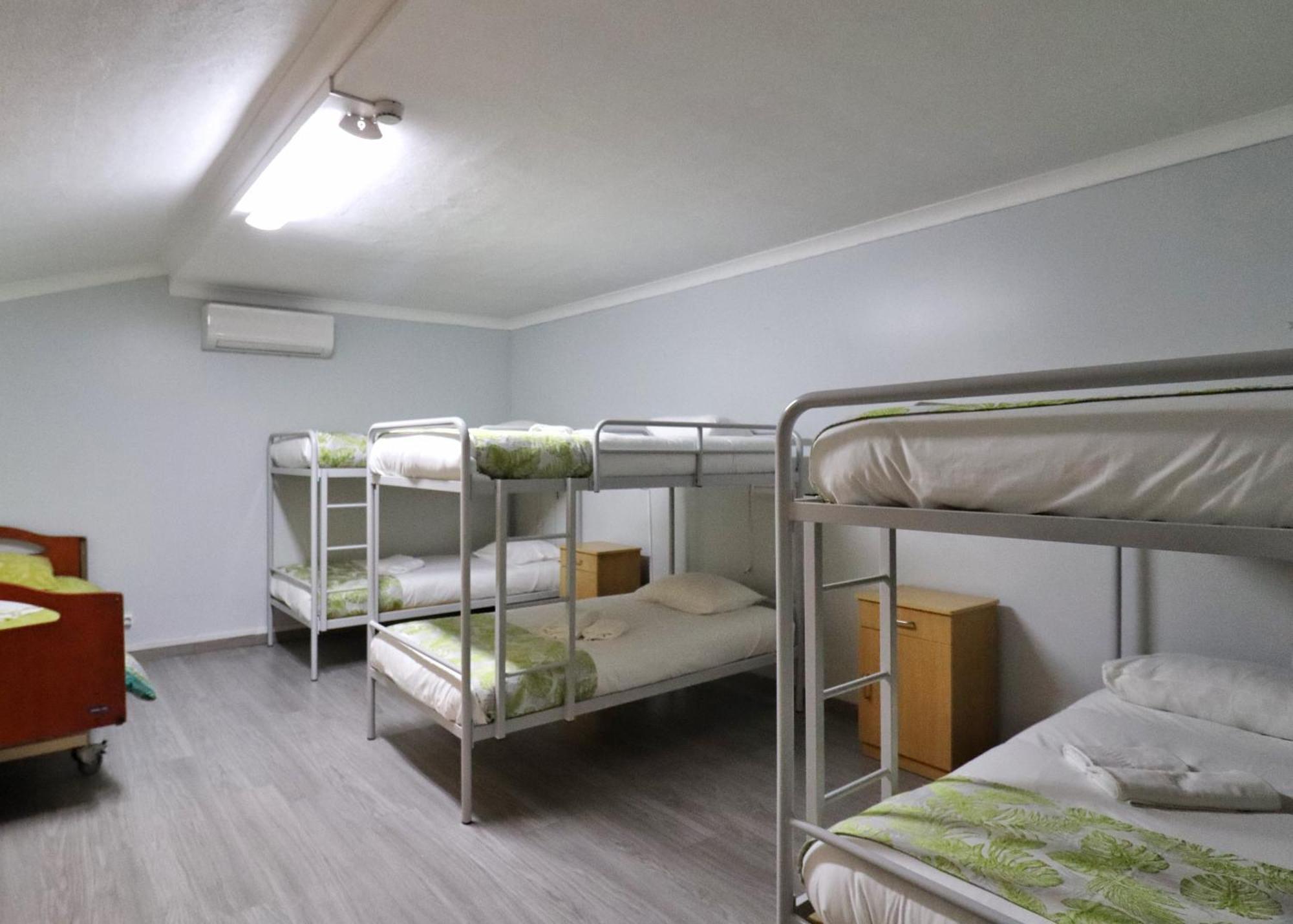 Hostel Jardins De Sao Luis เซตุบาล ภายนอก รูปภาพ