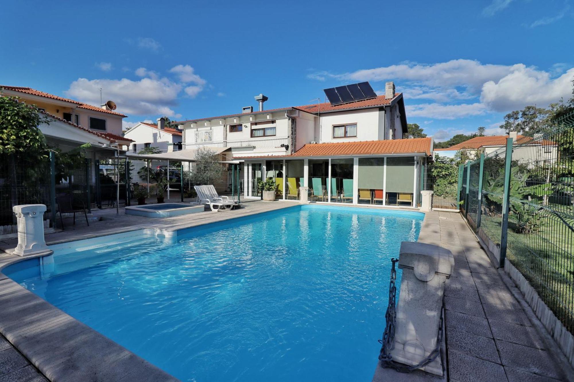 Hostel Jardins De Sao Luis เซตุบาล ภายนอก รูปภาพ
